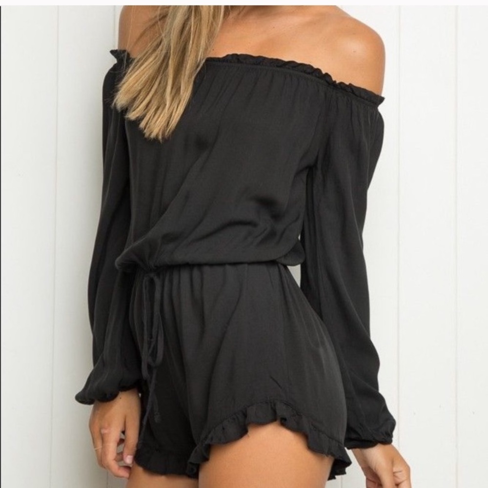 MAKE OFFERS 💕 Brandy Melville romper